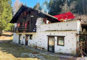 Herrlich abgelegene Farm mit B&B bei Mezzana