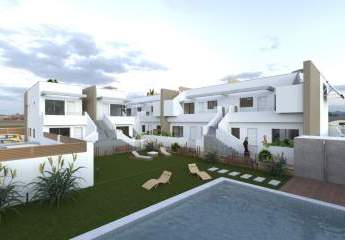 Schönes Penthouse mit Gemeinschaftspool in Strandnähe
