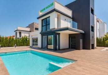 Unglaubliche Luxusvilla in Strandnähe