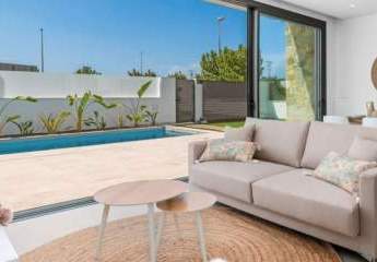 Eck-Luxusvilla mit privatem Pool.
