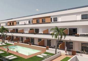Schönes Penthouse mit Gemeinschaftspool in Meeresnähe