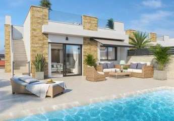 Exklusive Villen mit 3 Schlafzimmern, 2 Bädern, Dachterrasse, Klimaanlage, Privatpool und Kfz-Stellplatz