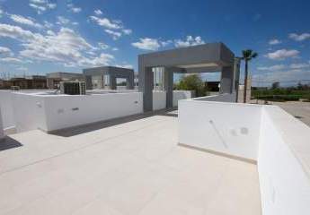 Obergeschoss-Wohnungen mit 3 Schlafzimmern, 2 Bädern, Dachterrasse, Kfz-Stellplatz und Gemeinschaftspool