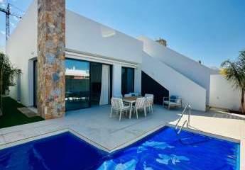 Wunderschöne Villa mit Meerblick, großem Pool und Sommerküche