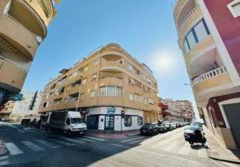 Appartement mit 2 Schlafzimmern und 1 Bad im Zentrum von La Mata nur 100 m vom Strand entfernt