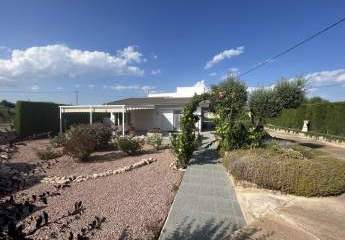 Landhaus-Villa mit 3 Schlafzimmern und 2 Bädern