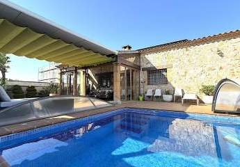 Exklusive Villa im mediterranen Stil, die Luxus, Energieeffizienz und hochwertige Materialien vereint