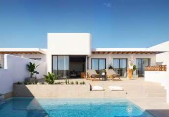 Reihenhäuser mit 3 Schlafzimmern, 2 Bädern, Dachterrasse, Vorinstallation Klimaanlage, Privatpool und Kfz-Stellplatz