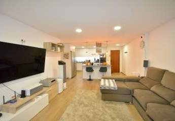 Renoviertes Appartement mit 3 Schlafzimmern, 2 Bädern und Tiefgaragenstellplatz nur 200 m vom Strand