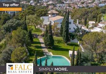 Wunderschönes Herrenhaus mit Pool umgeben von reichhaltiger Natur in Genova