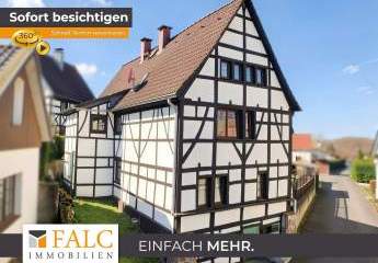 Charmantes Zweifamilienhaus mit historischem Fachwerkflair