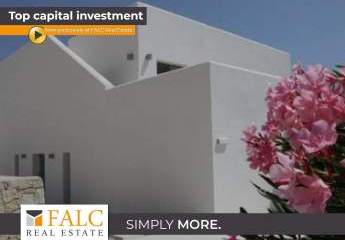 Stylische Villa im Bauhausstil mit Meerblick in der Region Denia