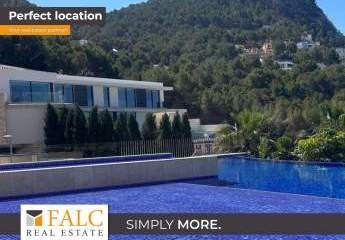 Moderne Villa mit Dachterrasse und Panoramablick in Port Andratx