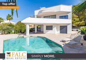 Moderne Villa mit Pool und Meerblick in Badia Gran