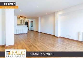 Modern renoviertes Apartment mit Terrasse in Santa Catalina