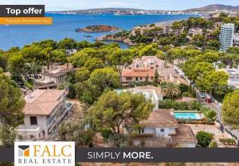 Attraktives Meerblick-Baugrundstück mit Lizenz und Projekt in Bendinat