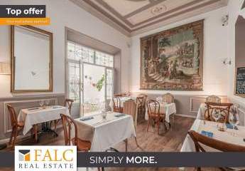 Traditionelles Herrenhaus mit eleganten Café und Pool in Sóller