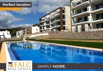 Ein Zuhause am Meer – Familienwohnung mit Poolzugang