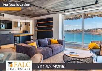 Modern renoviertes Apartment in 1. Meereslinie mit Hafen- und Meerblick in El Toro