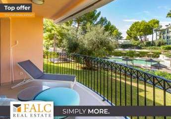 Herausragendes Erdgeschoss-Apartment mit wunderschönem Privatgarten in Camp de Mar