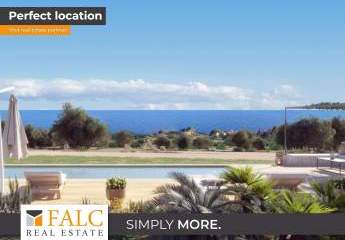 Schlüsselfertige Villa mit Pool und Meerblick in Espinagar