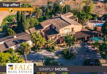 Finca mit Vermietungslizenz, 6 Apartments und Reitställen in Montuiri