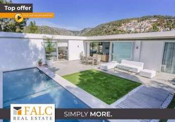 Moderne Villa mit Bergblick und Pool in Costa den Blanes