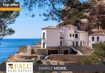 Exklusive Villa in 1. Meereslinie mit Pool in Puerto Andratx