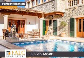 Bezaubernde Naturstein-Finca mit Pool und Bergblick in Es Capdella