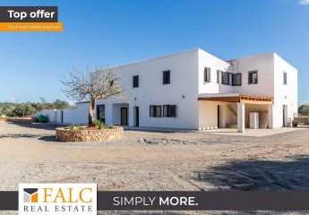 Moderne Neubau-Finca mit 23.000 m2 Grundstück und Pool in Campos