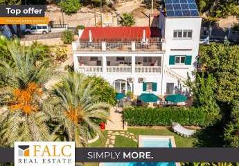 Schicke Villa mit Meerblick und Ferienvermietungslizenz in Paguera