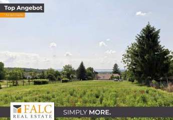 2 schöne Baugrundstücke mit teilweise Seeblick am Nordufer des Balaton