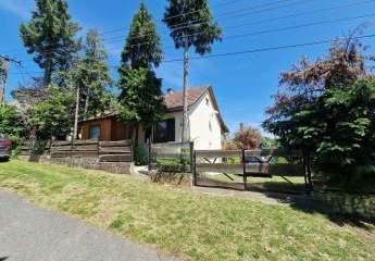 Gemütlich, ruhig, professionell saniert, mit Gäste-Apartment am Balaton