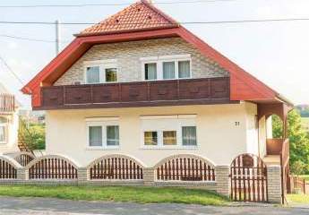 3-stöckiges Familienhaus in bevorzugter, ruhiger Wohnlage Nähe Thermalbad Héviz