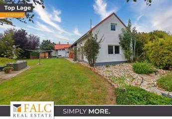 Komplett renoviertes Landhaus mit eigenem Teich in ruhiger Lage