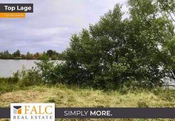 Ein tolles Grundstück mit direktem Zugang zum Angelteich