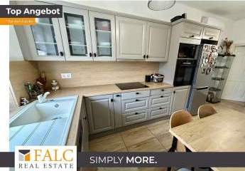 Renovierte EG-Wohnung mit eigenem Garten in einem MFH