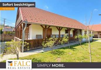 Zweigenerationen-Familienhaus mit großem Grundstück bei Österreich