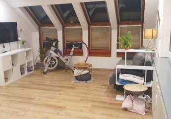 Attraktive moderne Wohnung im Dachgeschoss mit überragender Aussicht