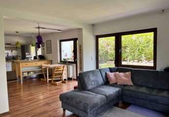 106 m² gepflegte 3,5 Zimmer Gartenwohnung in ruhiger Herrenberger Lage