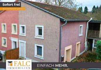 „Handwerker-Traum: Zentral gelegenes Haus wartet auf 2. Leben“