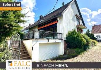 Sonnenhelles Wohnhaus mit großer Terrasse & Garten mit Pool!