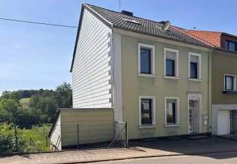 Preiswertes Familienhaus mit Garten!