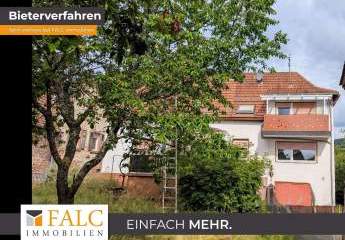 Gut gepflegtes Haus im Grünen