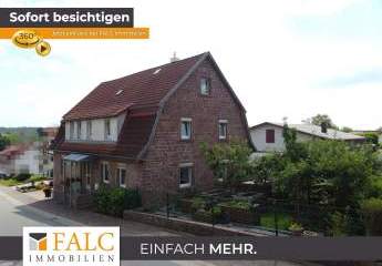Schönes Bauernhaus mit Doppelgarage in Balsbach
