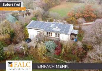 Charmantes Zweifamilienhaus auf großem Aussiedlerhof-Grundstück