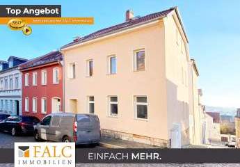 Renovierungsbedarf: Familienglück auf drei Etagen – Mehrgenerationenhaus mit Balkonen/Dach-Terrasse