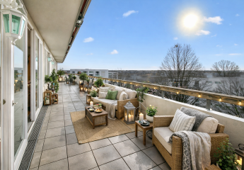 Exklusive Penthouse-Wohnung mit großzügiger Dachterrasse und Bergpanorama