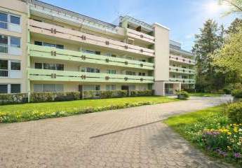 3-Zimmer-Wohnung in ruhiger Innenhoflage mit Balkon und gemeinschaftlichem Wellnessbereich