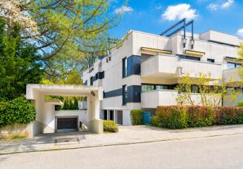 Exklusive Wohnung in ruhiger Lage mit Pool, ideale Raumaufteilung – vielseitig nutzbar & WG geeignet